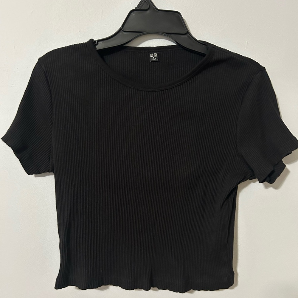 Uniqlo Black Ribbed Short Sleeve Top